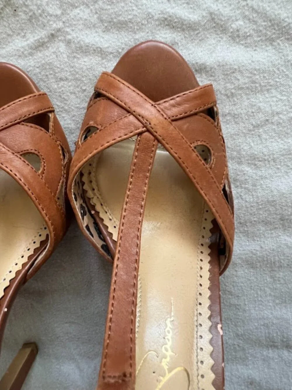 Jessica Simpson Brown Jeraldine Peep-Toe T-strap Heels Shoes Size 7.5M
